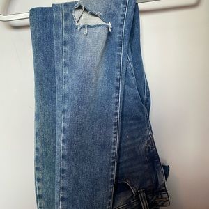 American Eagle ripped skinny jeans